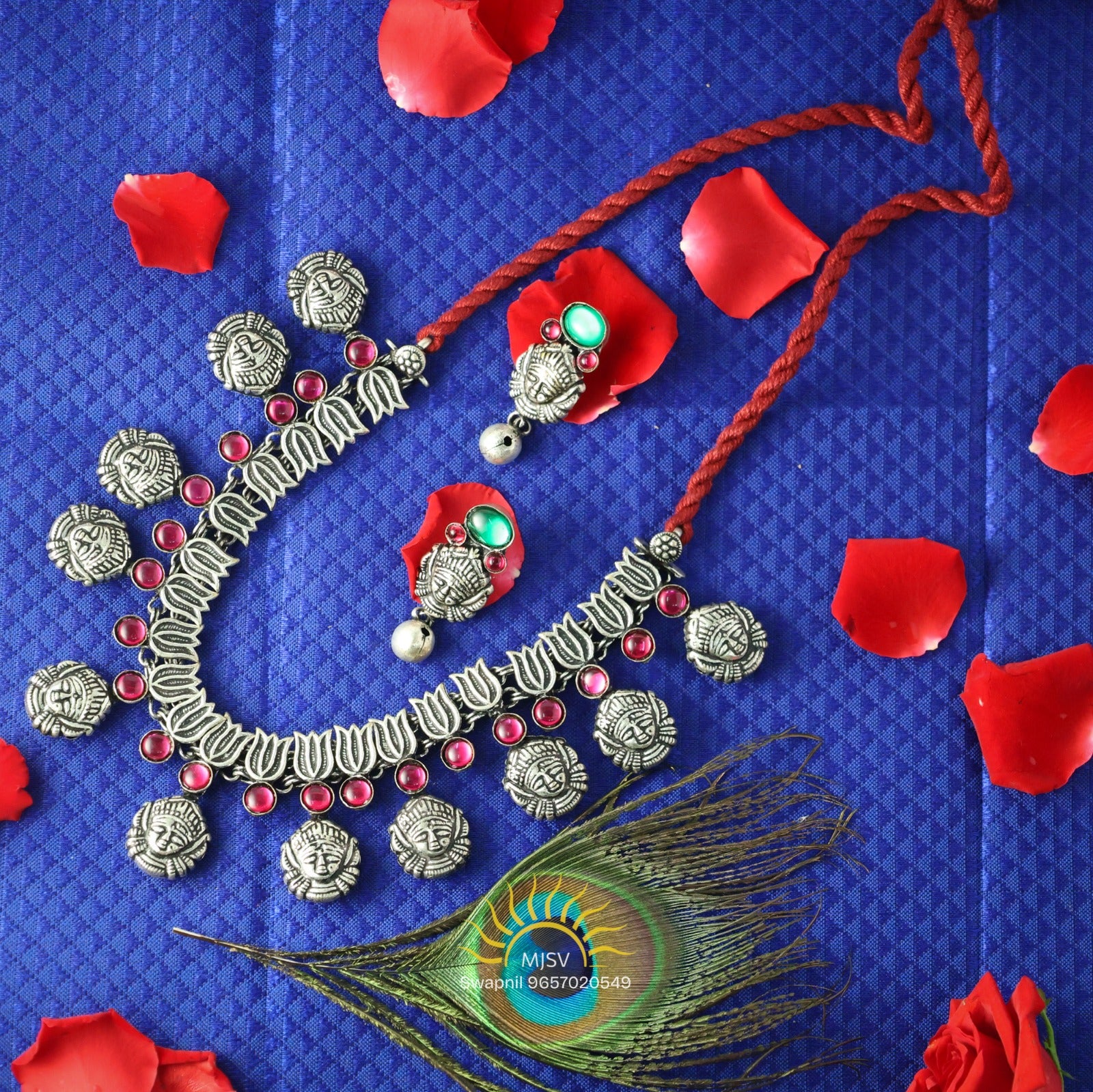 Oxi Durga Neckless